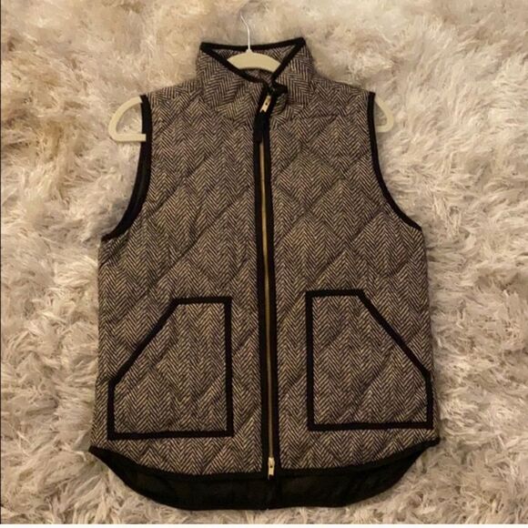 J. Crew Black/White Houndstooth Quilted Vest - Picture 2 of 3